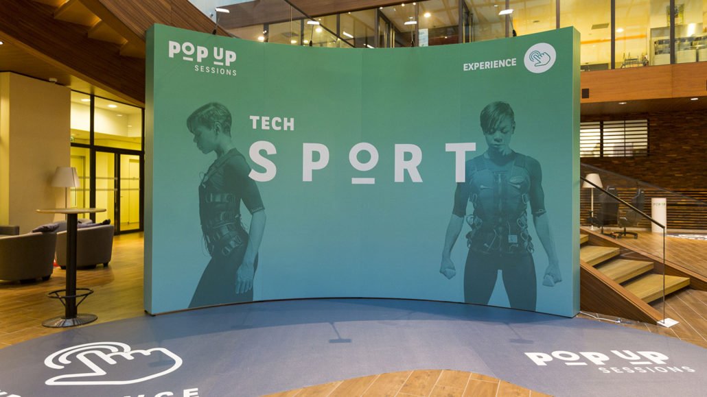 stand-parapluie-decoupe-polystyrene-03-1743