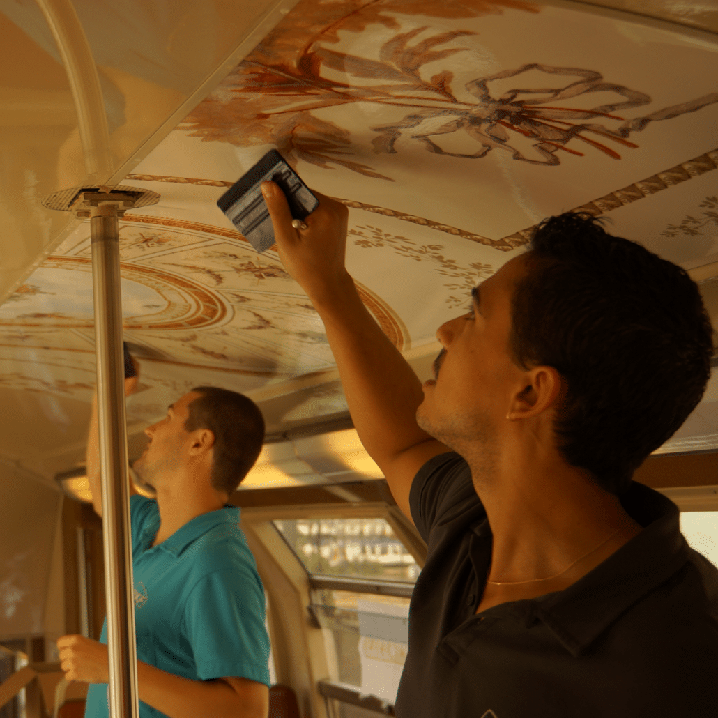 décor-antigraffiti-intérieur-train-chateuxdeversailles