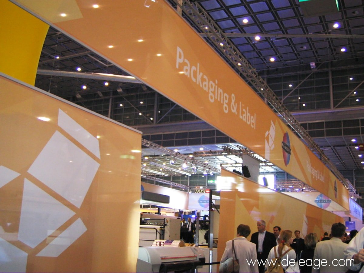 kakémono suspendu linéaire HD