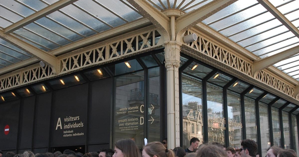 signalétique-sur-vitrage-musée-d'orsay