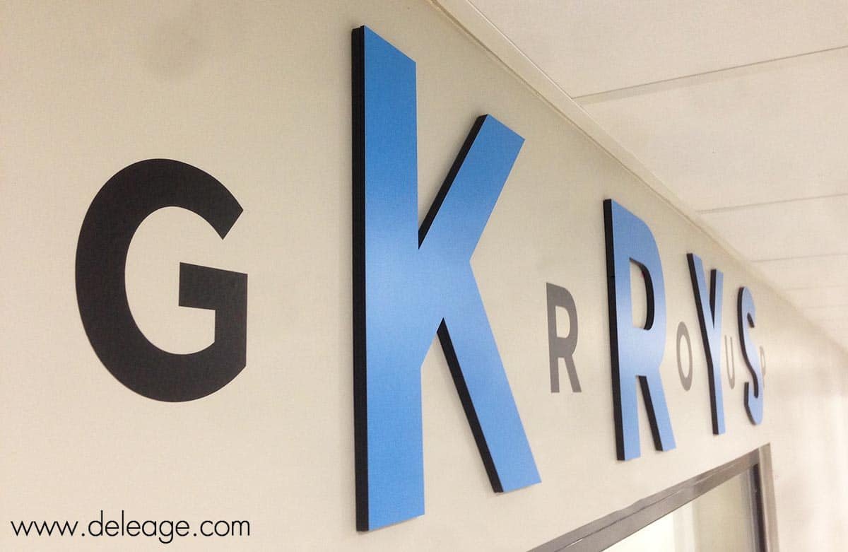 lettres-en-relief-signalétique