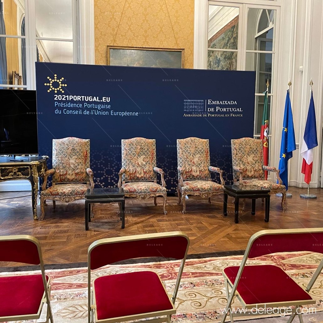 arriere-plan-avec-autoportant-tissu