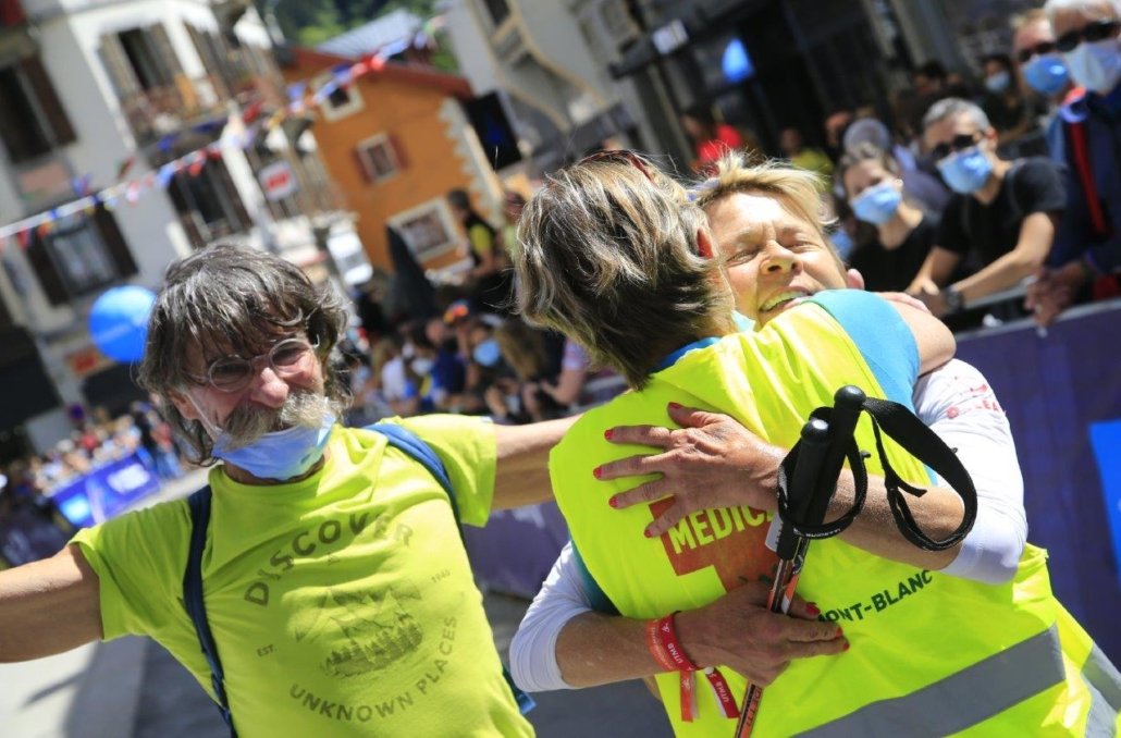 Virginie-de-Neuville-TEAM-DELEAGE-UTMB-2021 (1)