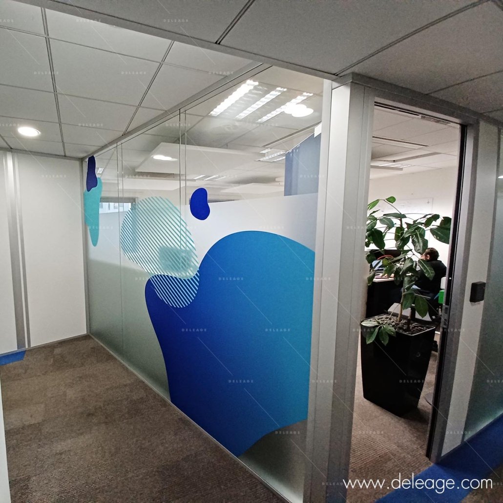 decoration-bureau-vinyle-adhesif-vitrophanie-5