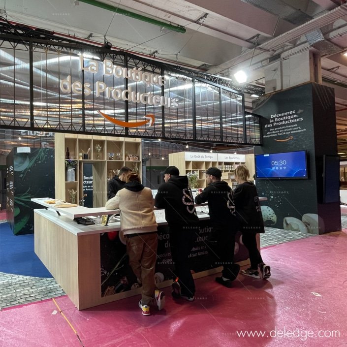 Enseigne-de-stand-en-volume-lettres-polystyrène