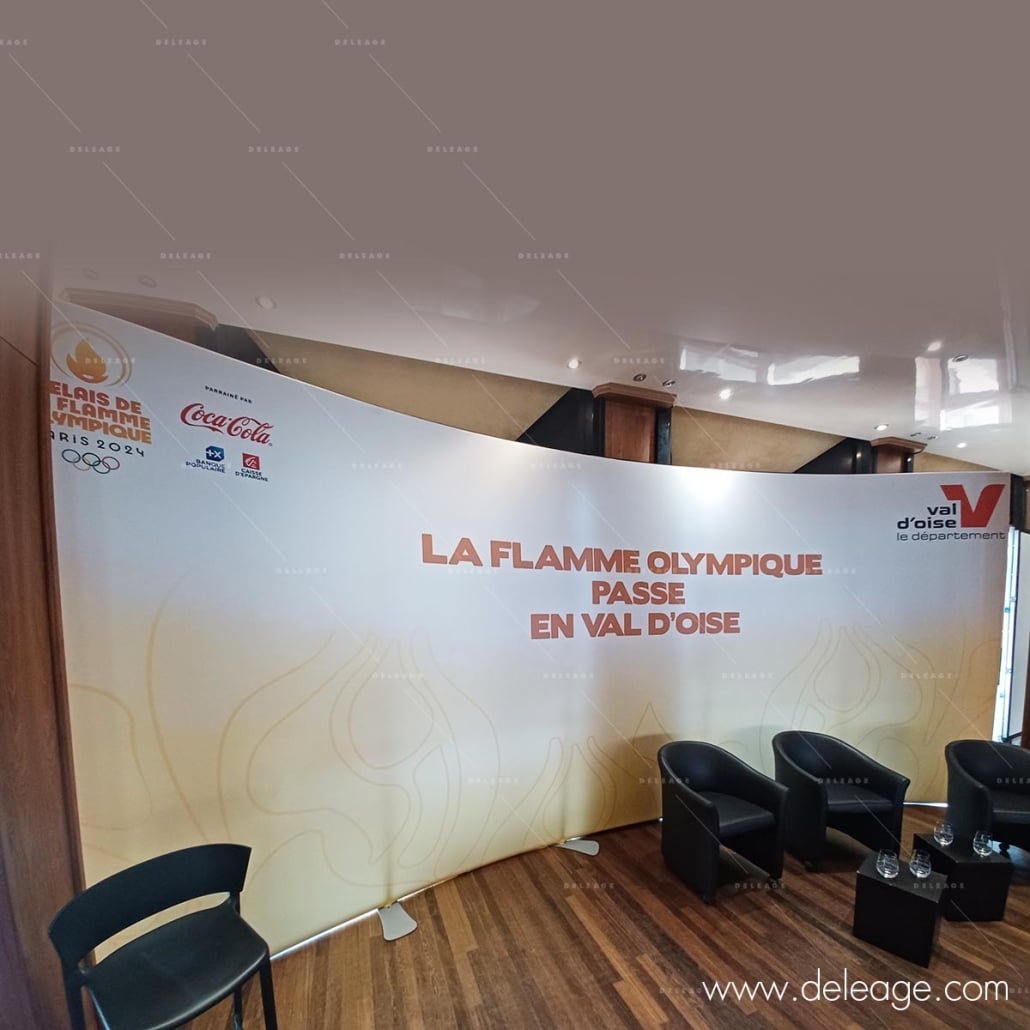 fond-de-scene-courbe-autoportant-tissu