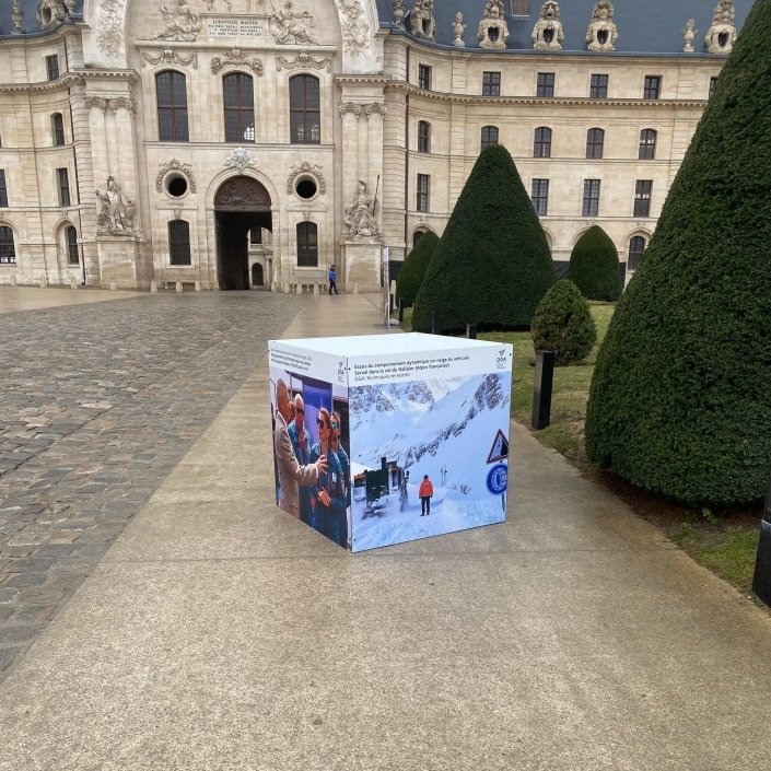 cube-exposition-exterieure