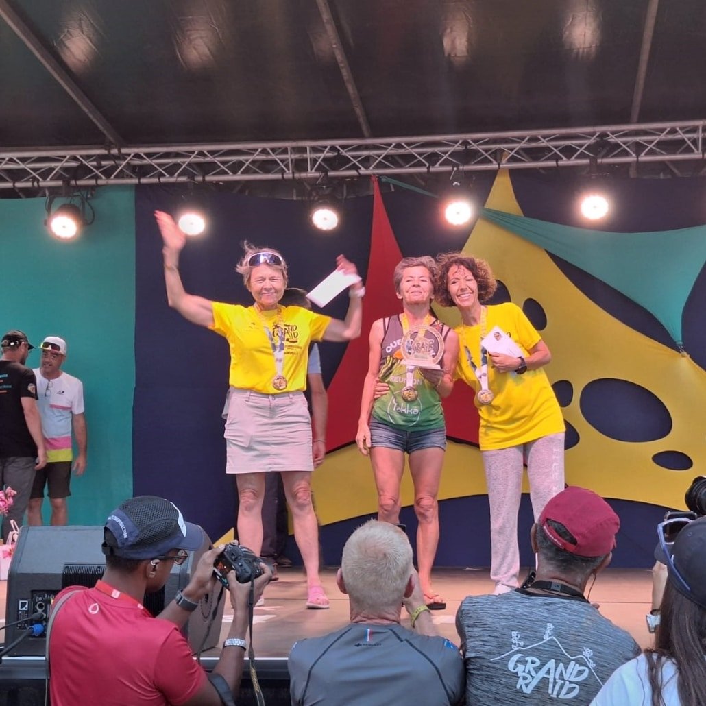 virginie-de-neuville-podium-grand-raid-2023