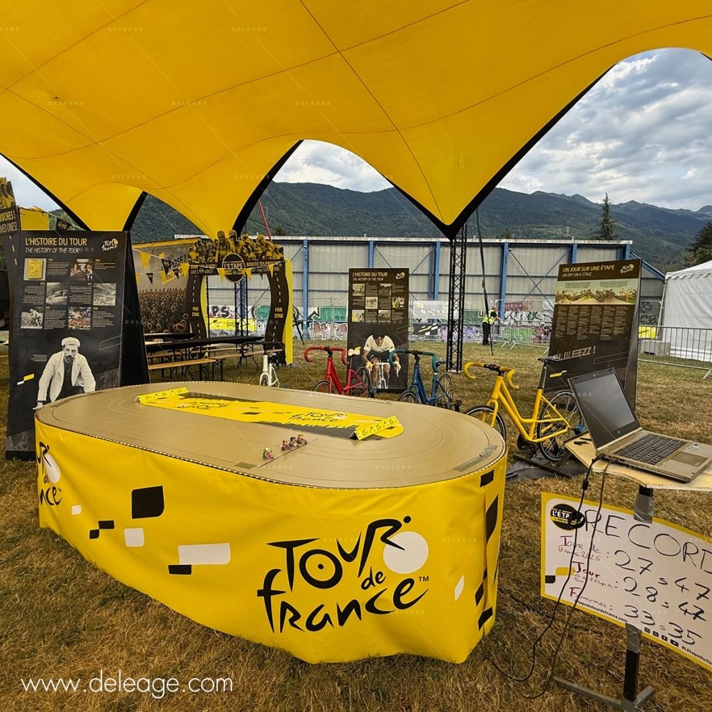 Totem-expo-exterieure (1)