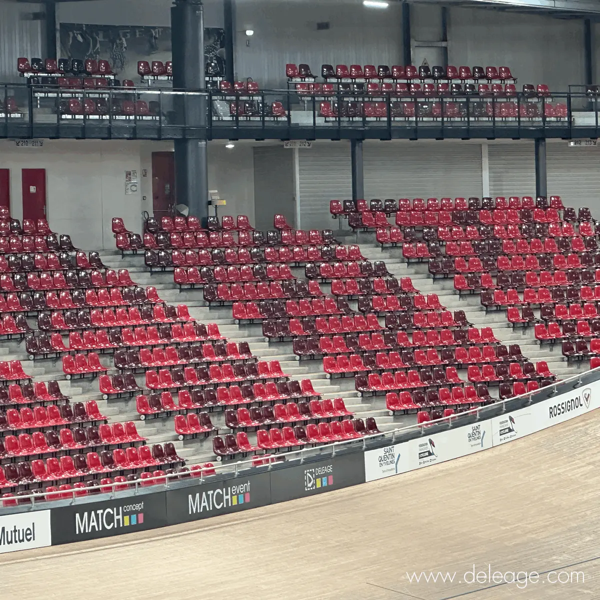 3-signaletique-evenementielle-velodrome-national-deleage-match-banderole-piste Signalétique événementielle Vélodrome National – banderole de piste Deleage MATCHevent MATCHconcept