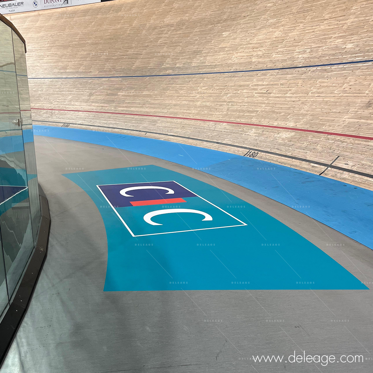 velodrome-saint-quentin-cic-vinyle-sol-detail